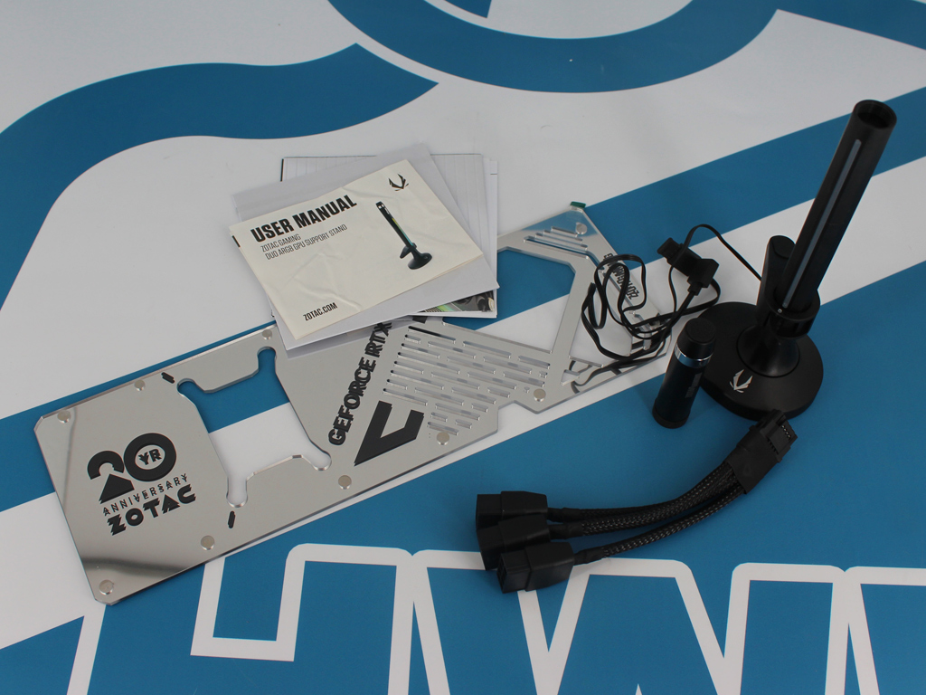 Der Lieferumfang der ZOTAC RTX 5080 SOLID CORE OC 20th Anniversary Edition im Überblick.